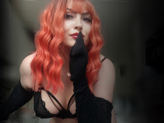 Alter: 33 / Löwe - Alter: 169 / normal - Geschlecht: weiblich - Ausrichtung: bisexuell - Haare: braun / mittellang - Piercing: Bauchnabel - bewebmaster-Alter: C - Hautfarbe: gebräunt - Augen: grau - Rasur: vollrasiert